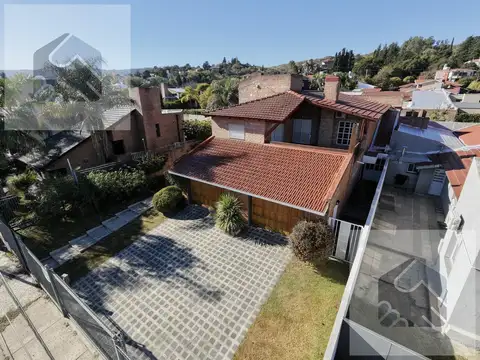 Casa en venta con 5 dormitorios en barrio costa azul sur / pho8092385 /