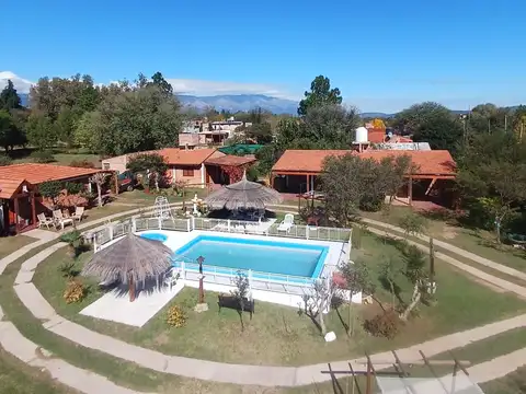 Complejo de 7 cabañas a la venta mina clavero