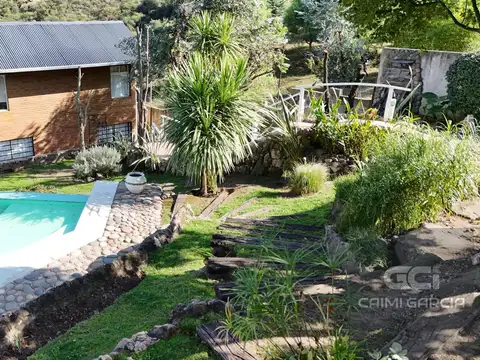 Casa en  carlos paz complejo de 5 cabañas independientes trabajan todo el año