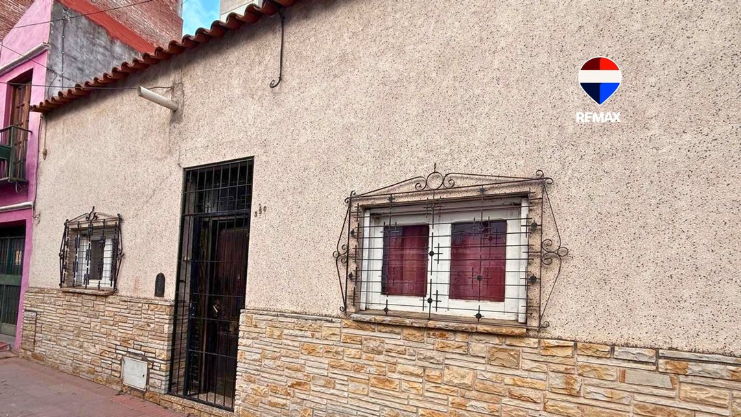 VENTA CASA 3 DORM MACROCENTRO APTO CREDITO