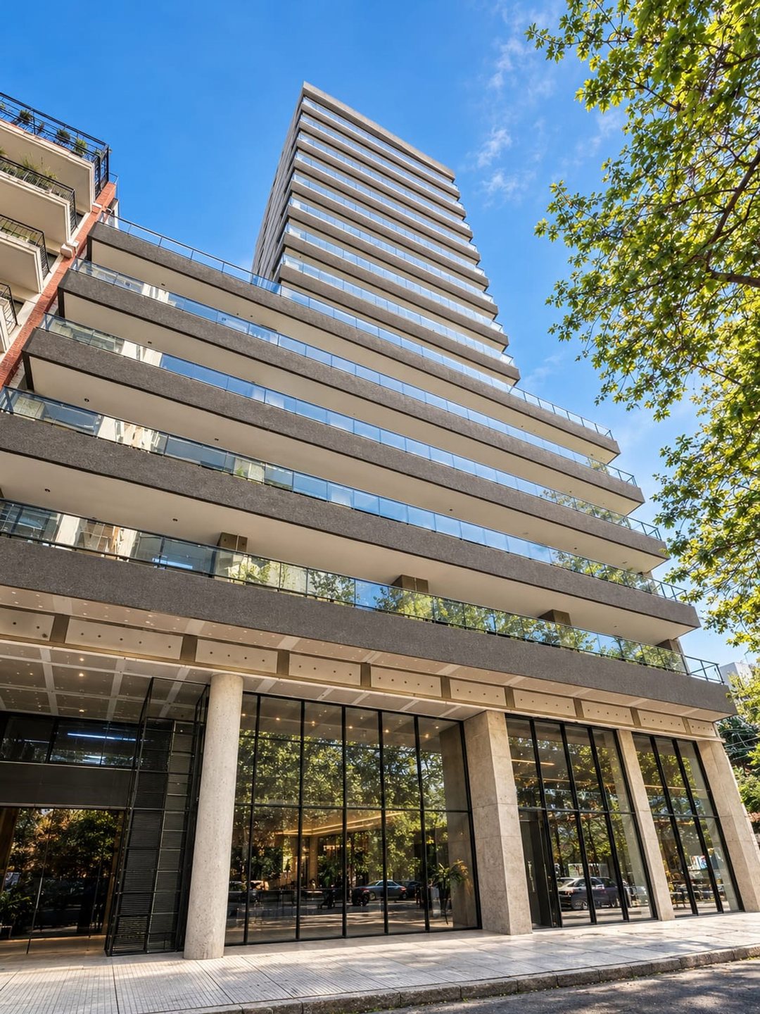 Cochera fija cubierta en venta en torre a estrenar