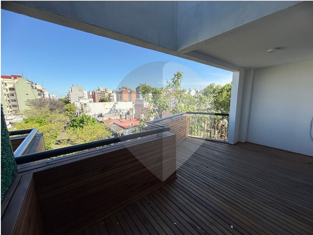 Monoambiente balcón aterrazado al frente Caballito