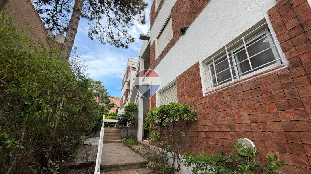 DEPARTAMENTO VENTA DOS AMBIENTES PINAMAR CENTRO