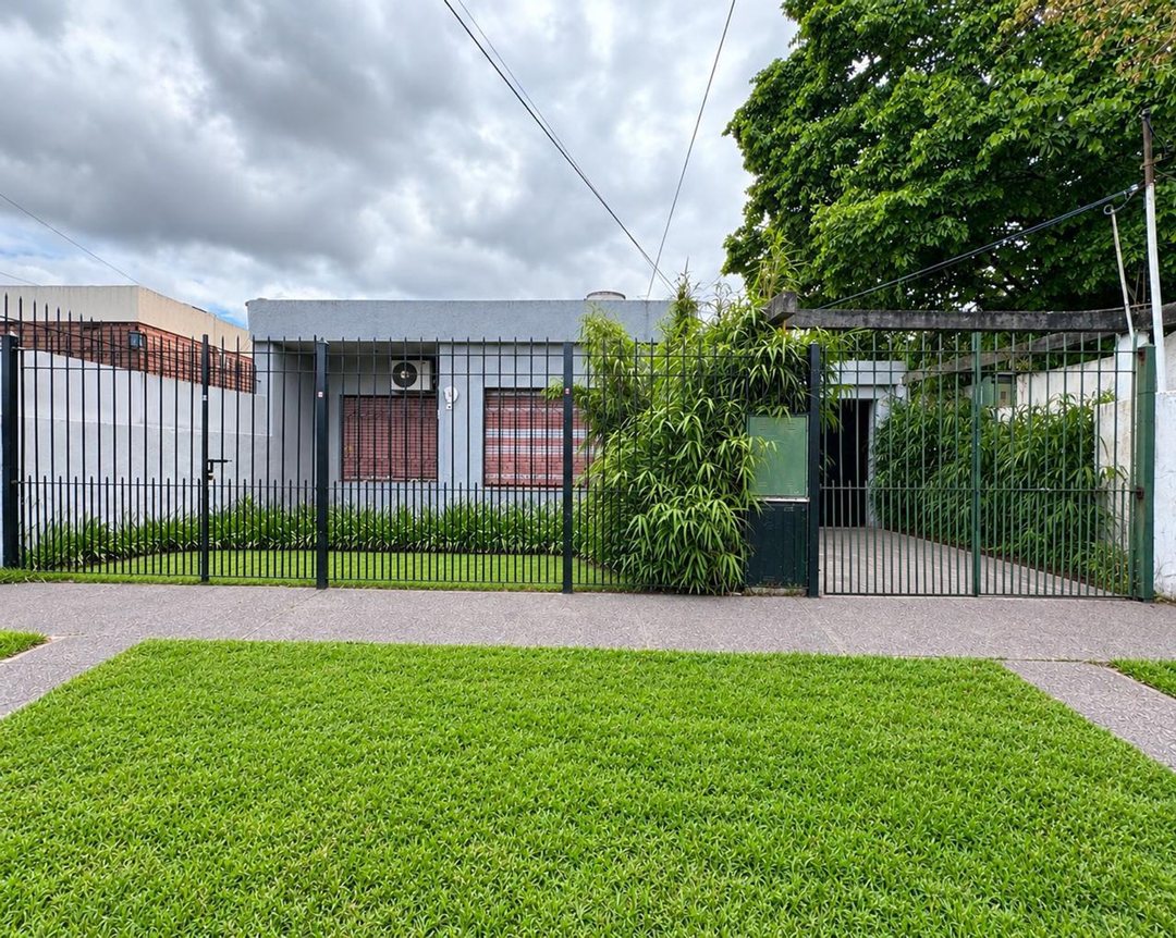 VENTA 2 CASAS LOTE PROPIO - OPORTUNIDAD! ITUZAINGO