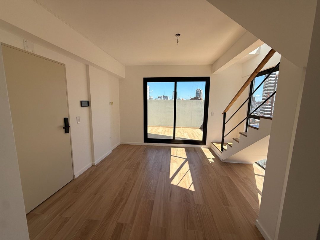 VENTA 2 AMBIENTES CON TERRAZA EN BARRIO NORTE