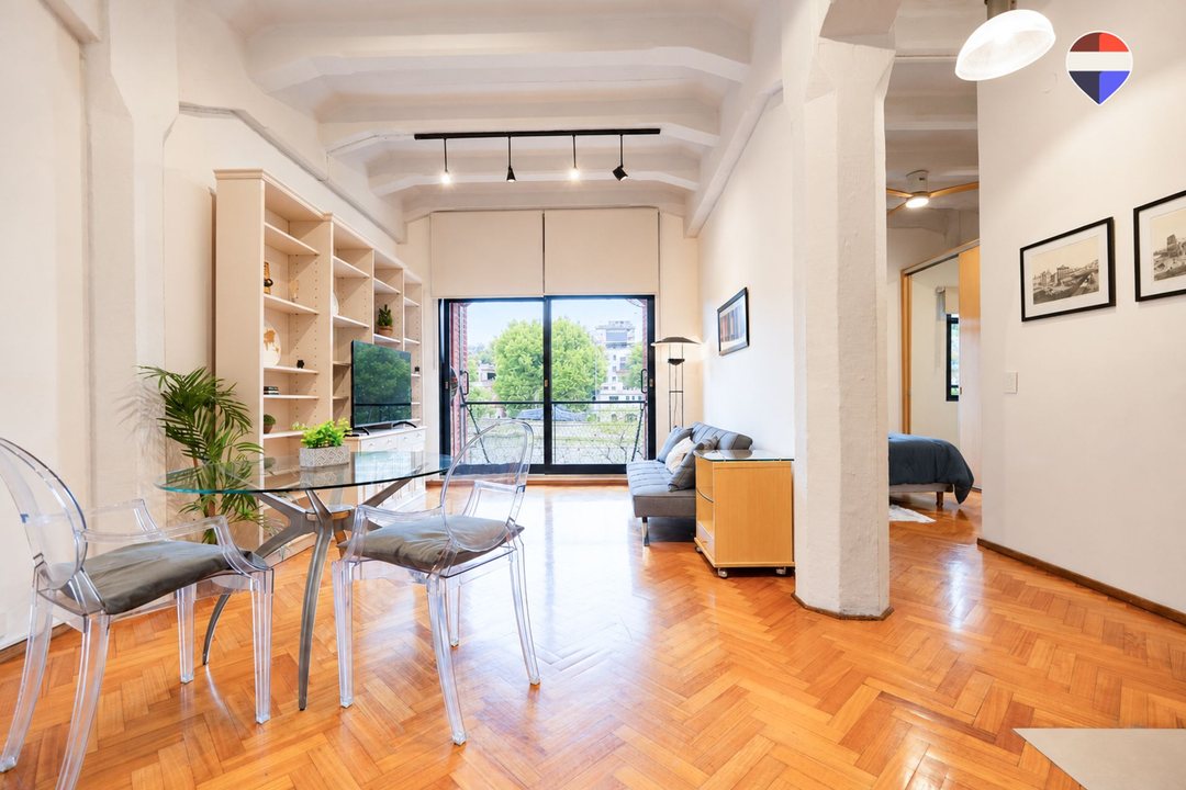 VENTA DEPARTAMENTO 2 AMBIENTES AMOBLADO P. MADERO