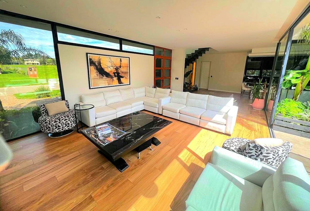 VENTA CASA 4 AMBIENTES ARENAS DEL SUR DE DISEÑO