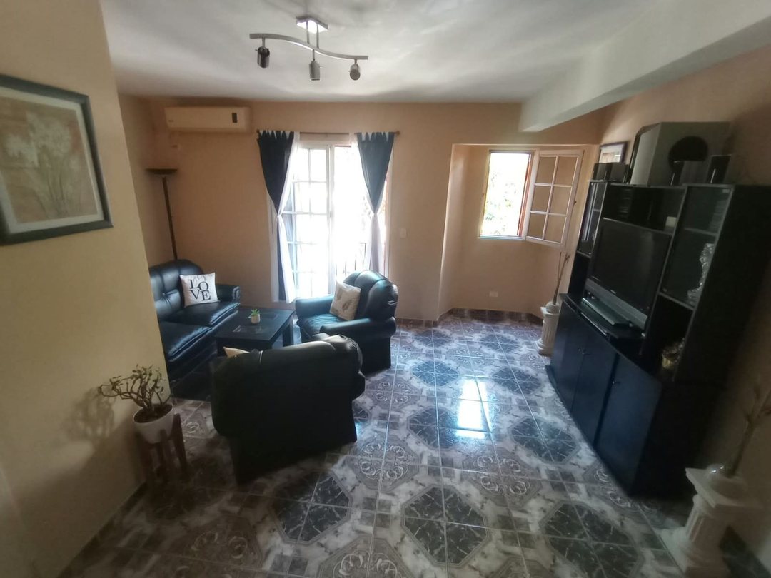 CASA 8 AMBIENTES VENTA MATADEROS NAON