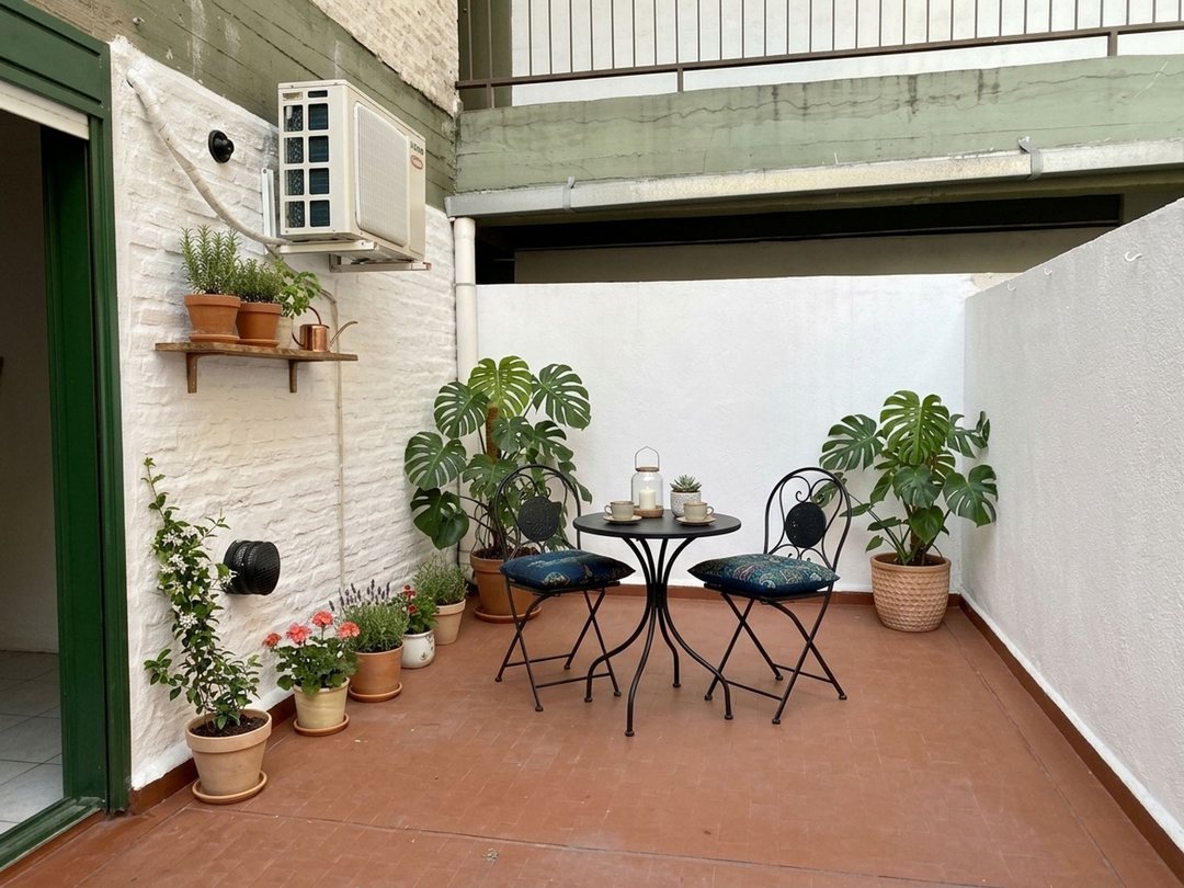 VENTA MONOAMBIENTE CON PATIO ALMAGRO