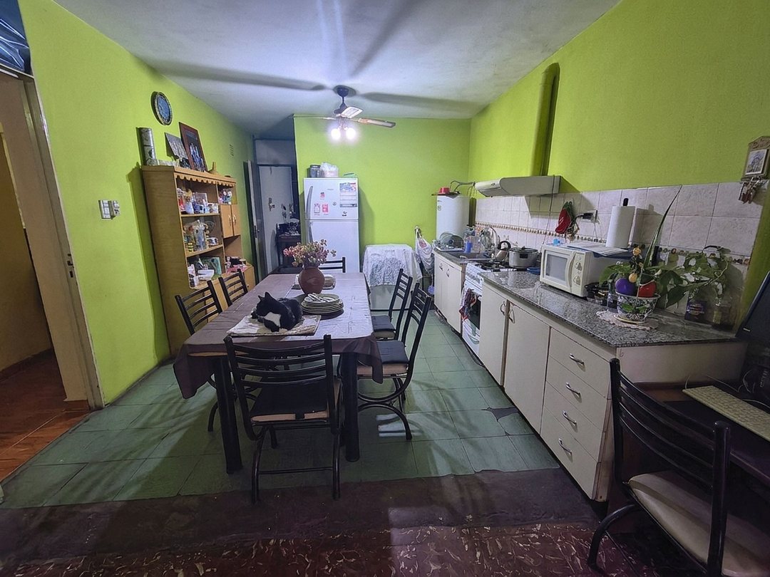 CASA 5 HABITACIONES B° JARDÍN POLICIAL. RIVADAVIA