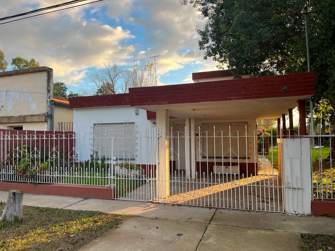 CASA ARROYO AGUIAR | 3 DORM + PILETA + COCHERA