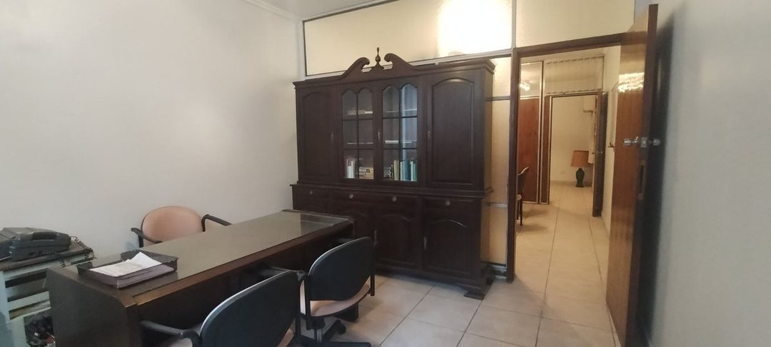 VENTA OFICINA en TRIBUNALES al Frente -OPORTUNIDAD