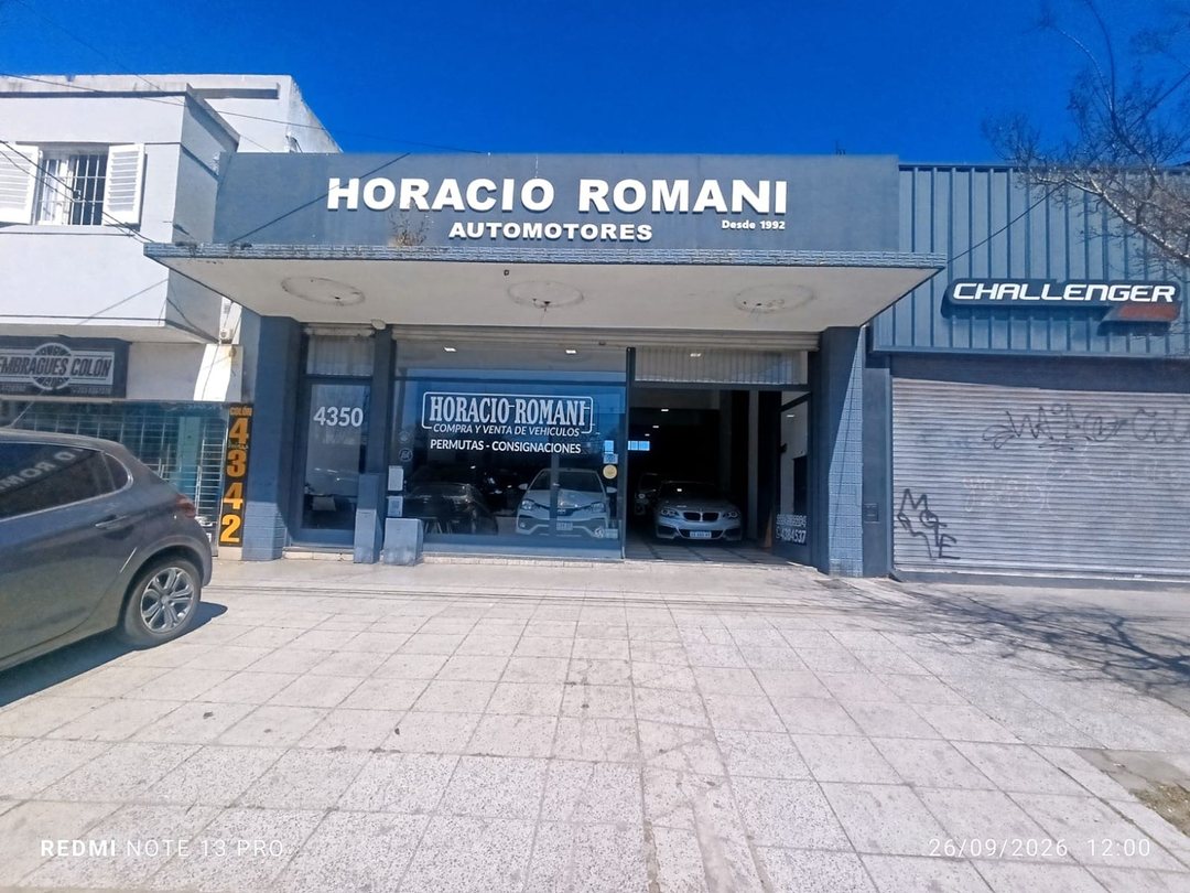 Local comercial en venta sobre Av Colon