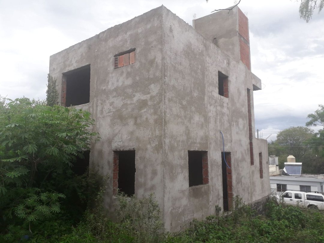 VENTA LOTE+CASA A TERMINAR 2 DORM, SALSIPUEDES,CBA