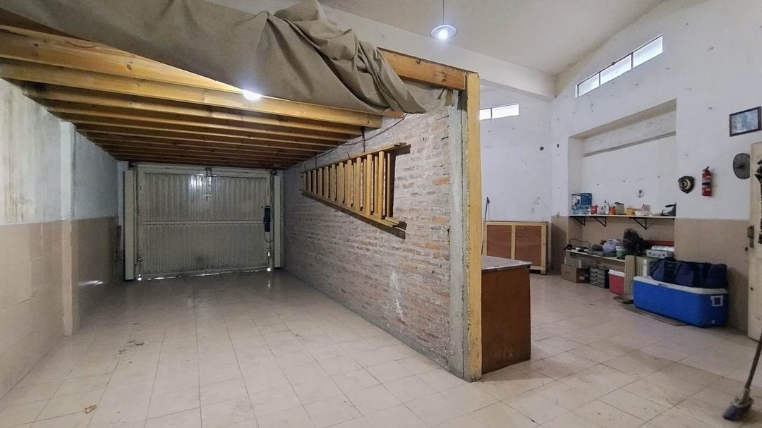 VENTA GALPON/TALLER UBICACÍÓN E INGRESO VEHICULAR