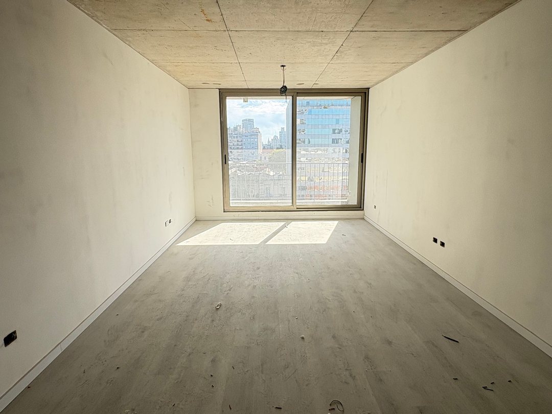 VENTA MONO A ESTRENAR ASTILLERO CATALINAS S.TELMO