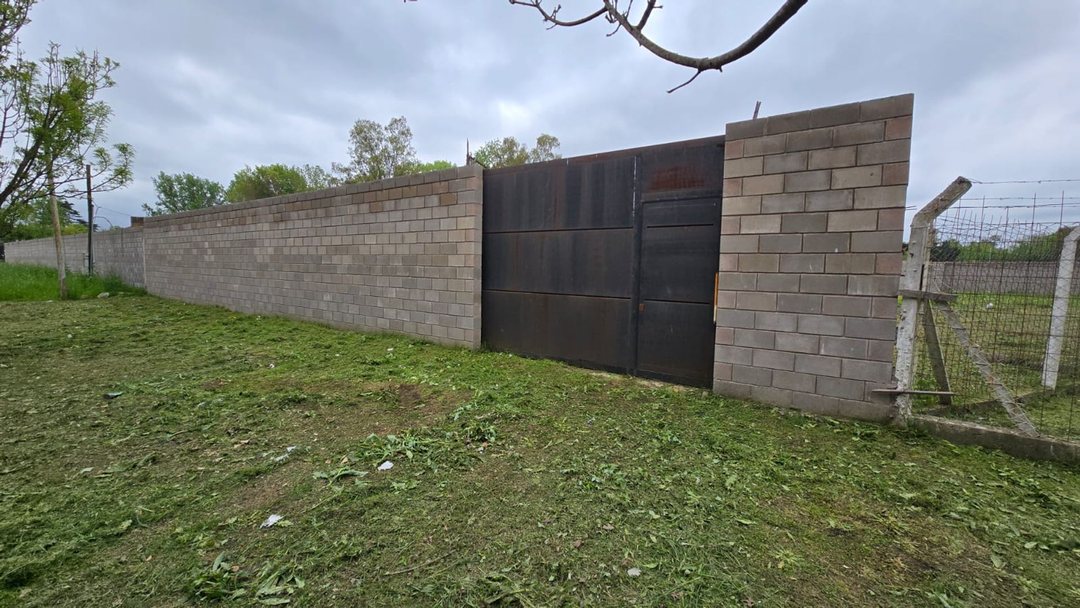 Venta Quinta Doble lote - 2300 M2 con Pileta
