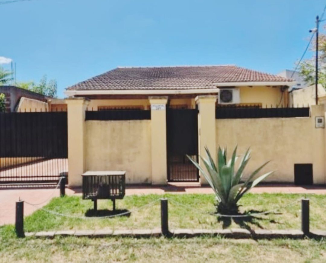 CASA 4 AMBIENTES VENTA LONGCHAMPS