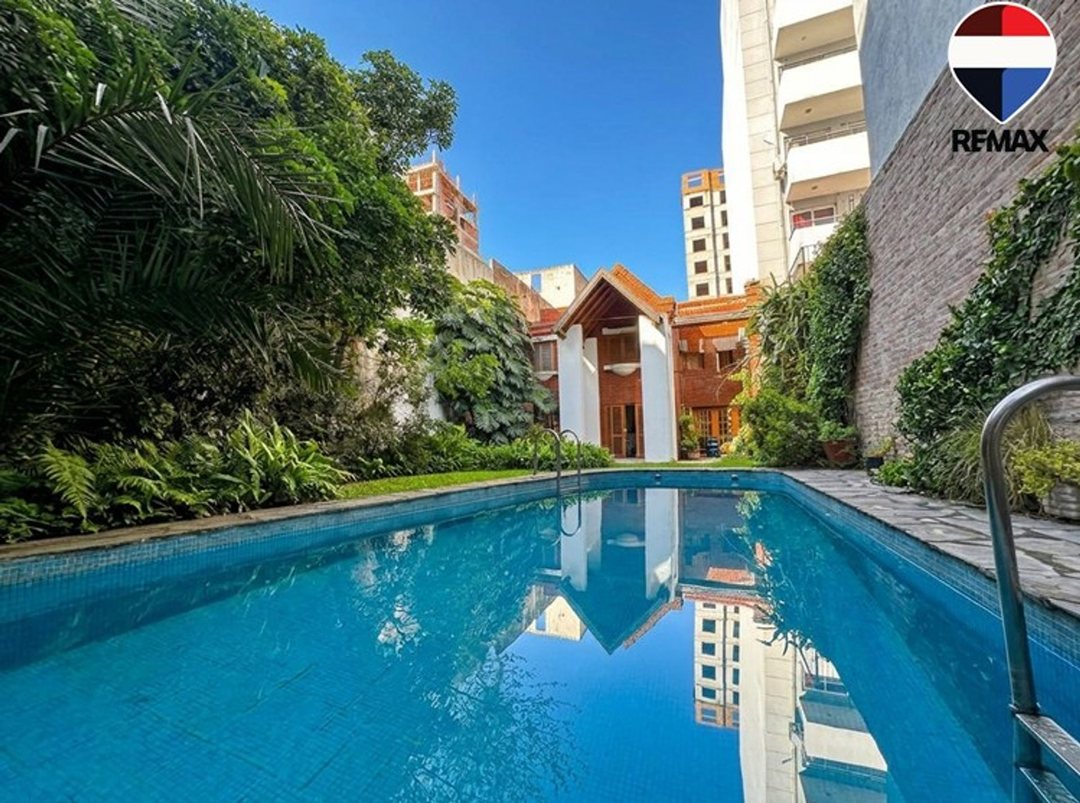 VENTA CASA 6 AMBIENTE LANUSITA