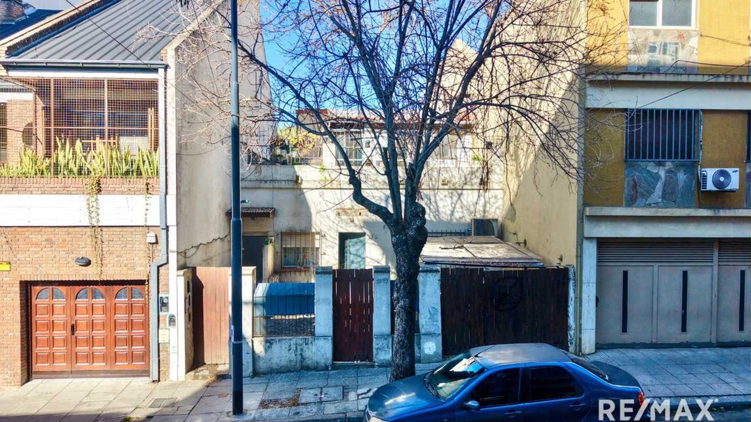 Terreno para desarrollo a la venta en Saavedra.