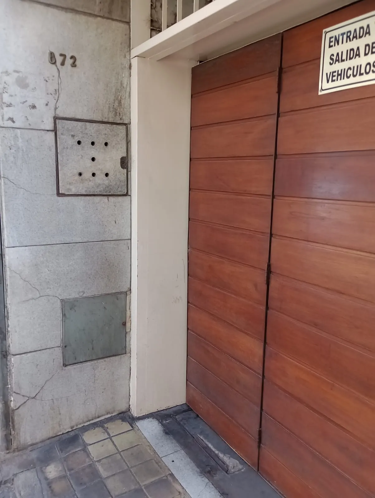 RITA OLMOS - ALQUILA COCHERA - ZONA PLAZA COLÓN