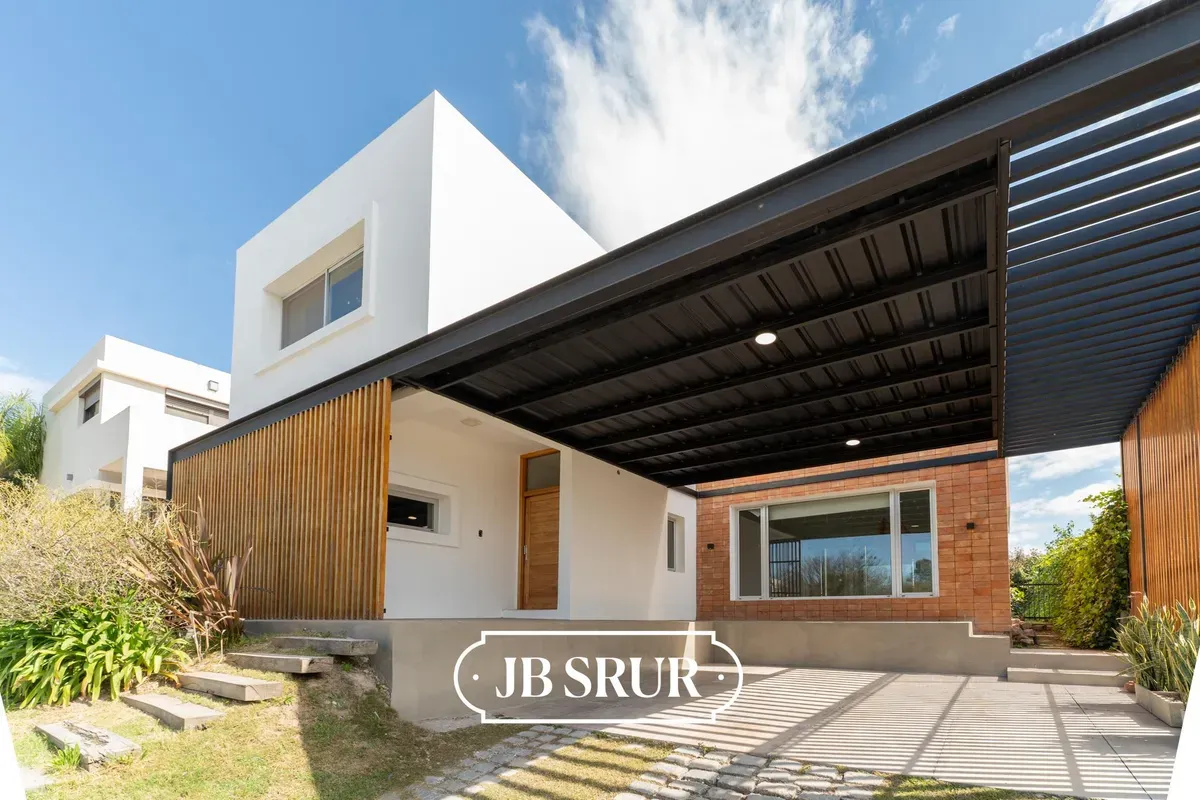 Casa en venta 3 dormitorios Alto Warcalde
