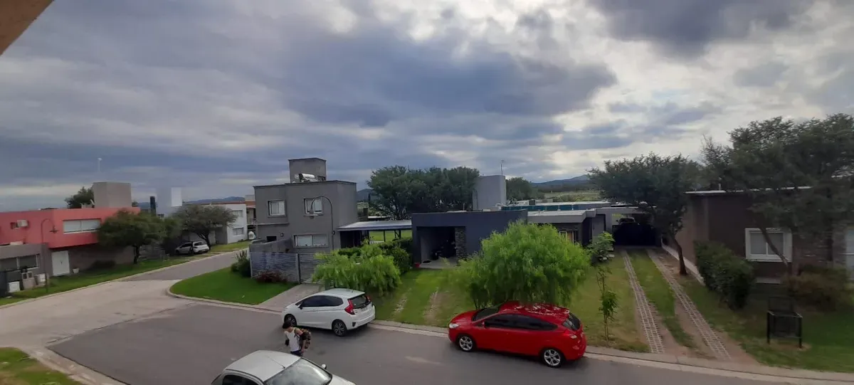 Casa en  VENTA EN LAS CAÑITAS BARRIO PRIVADO