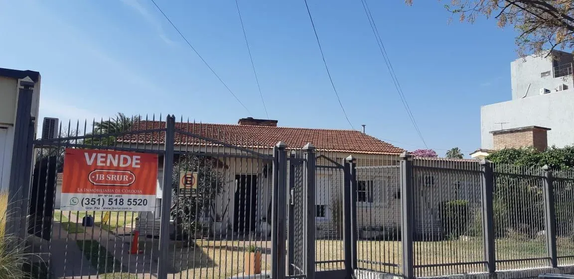 Casa en  VENTA S/ GAUSS VILLA BELGRANO 1.600 TERRENO CASA   LOCALES