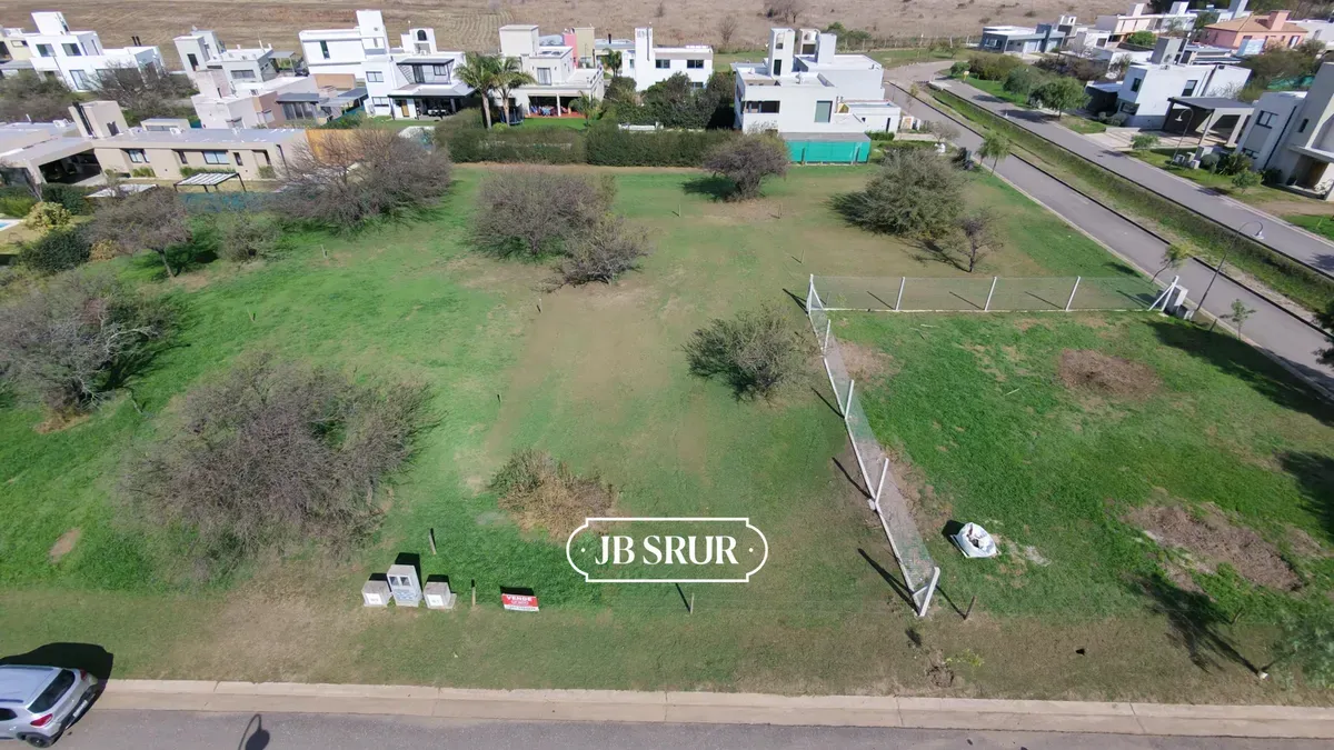 Terreno en Venta en Cañitas Barrio Privado listo para construir