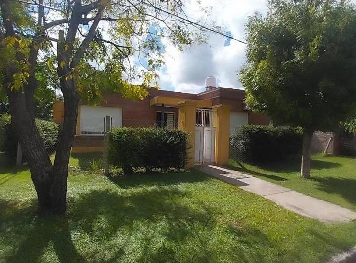 Casa · 90m² · 3 Dormitorios · 2 Cocheras