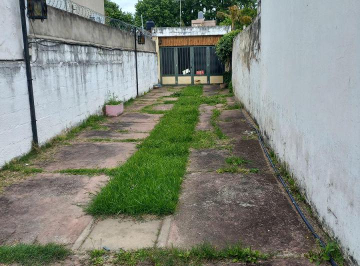 Casa · 140m² · 6 Ambientes · 3 Cocheras