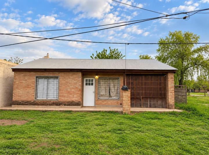 Casa · 80m² · 3 Ambientes · 1 Cochera