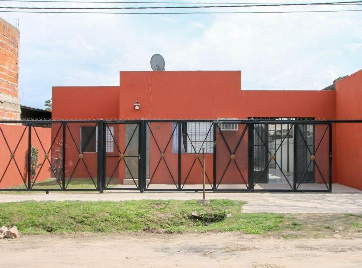 Casa · 85m² · 2 Ambientes · 1 Cochera