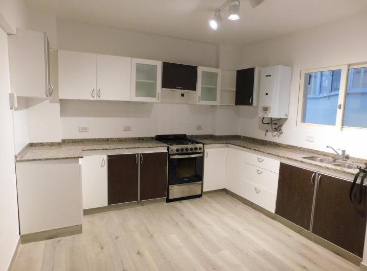 Departamento · 70m² · 5 Ambientes · 1 Cochera