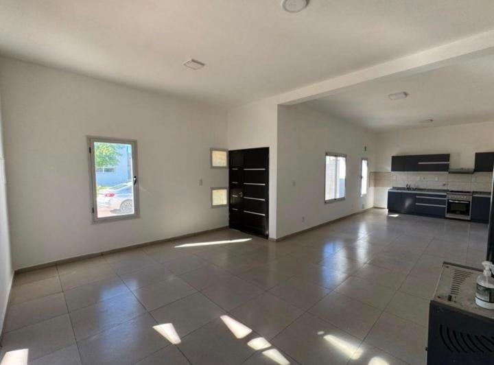 Casa · 133m² · 5 Ambientes · 1 Cochera