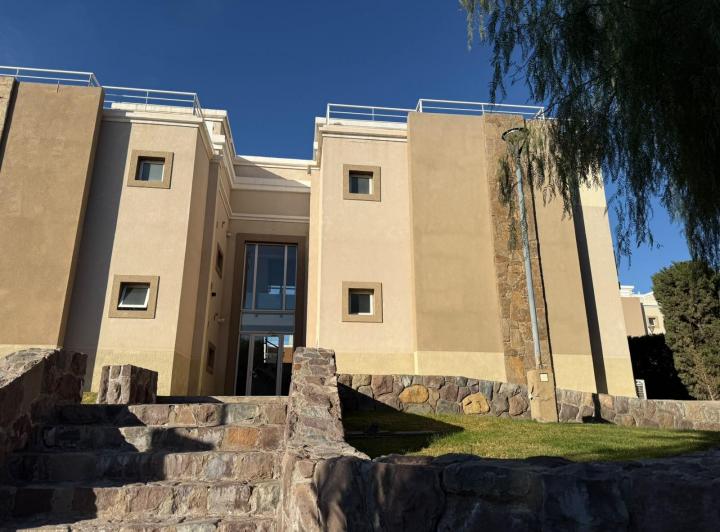 Departamento · 70m² · 2 Ambientes · 1 Cochera