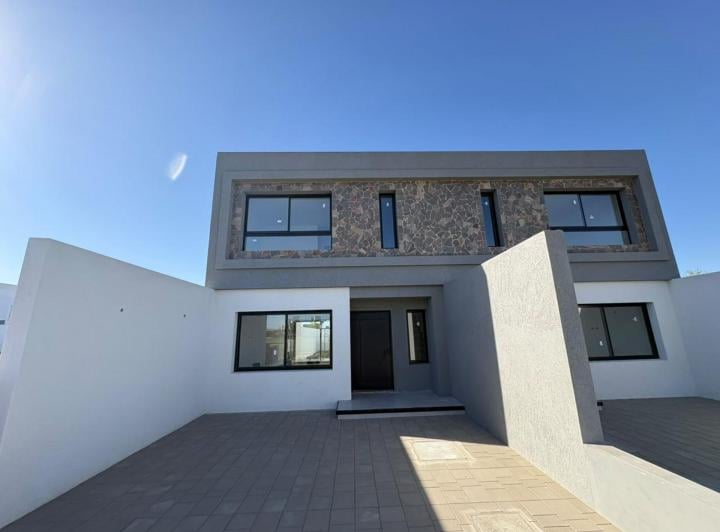 Casa · 100m² · 4 Ambientes
