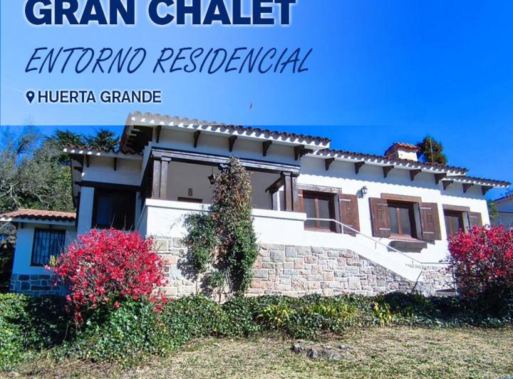 Casa · 230m² · 6 Ambientes · 1 Cochera