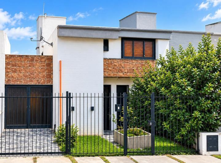 Casa · 100m² · 2 Dormitorios · 1 Cochera