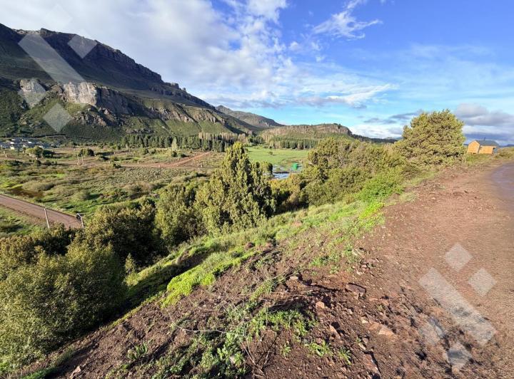 Terreno · 948m²