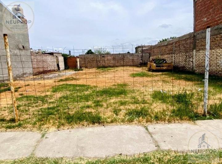 Terreno · 375m²