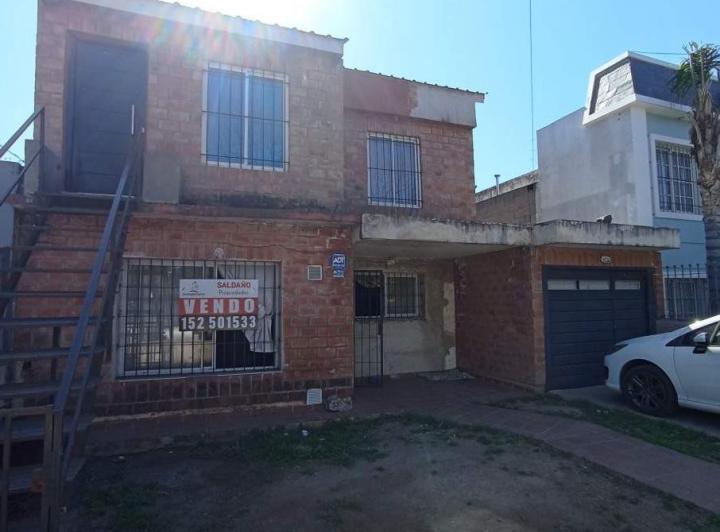 Casa · 131m² · 9 Ambientes