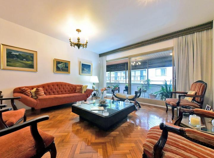 Departamento · 123m² · 4 Ambientes · 1 Cochera