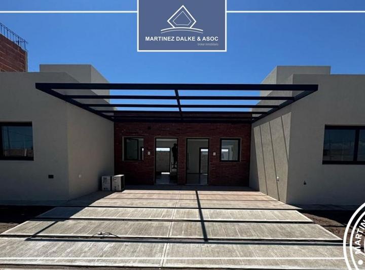 Casa · 55m² · 2 Ambientes · 1 Cochera