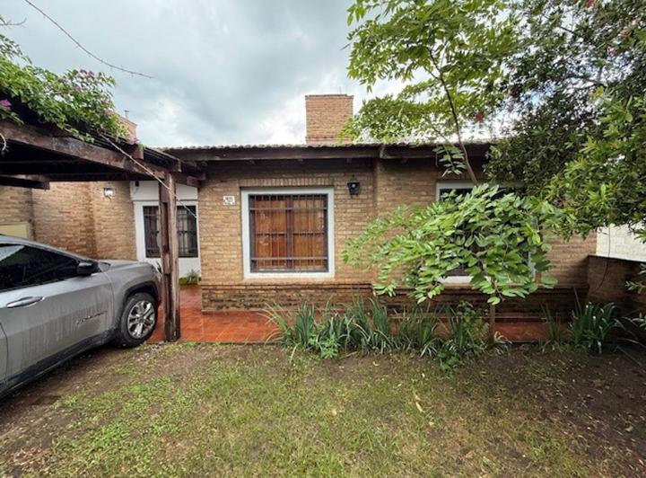 Casa · 100m² · 4 Ambientes · 1 Cochera