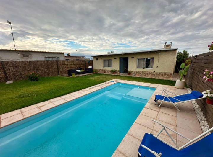 Casa · 70m² · 2 Ambientes · 2 Cocheras