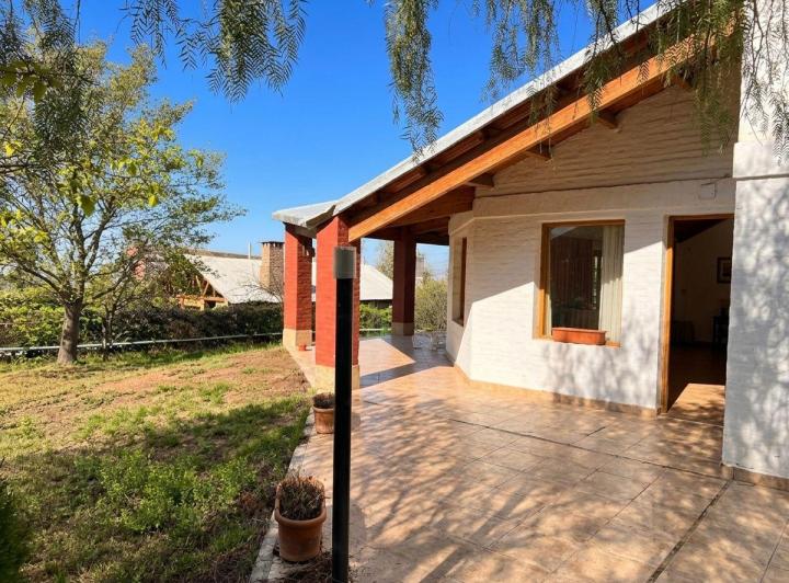 Casa · 128m² · 4 Ambientes · 1 Cochera