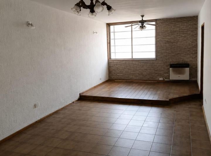 Departamento · 100m² · 6 Ambientes · 1 Cochera
