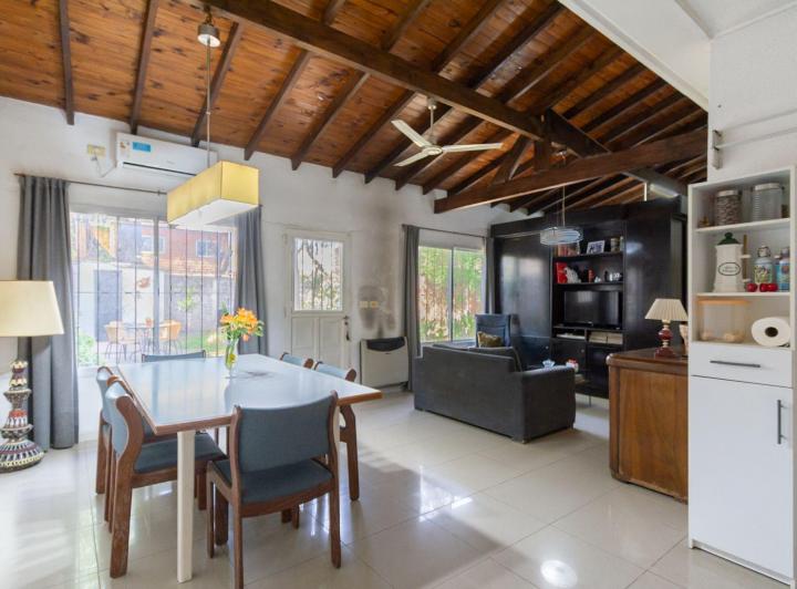 Casa · 140m² · 5 Ambientes