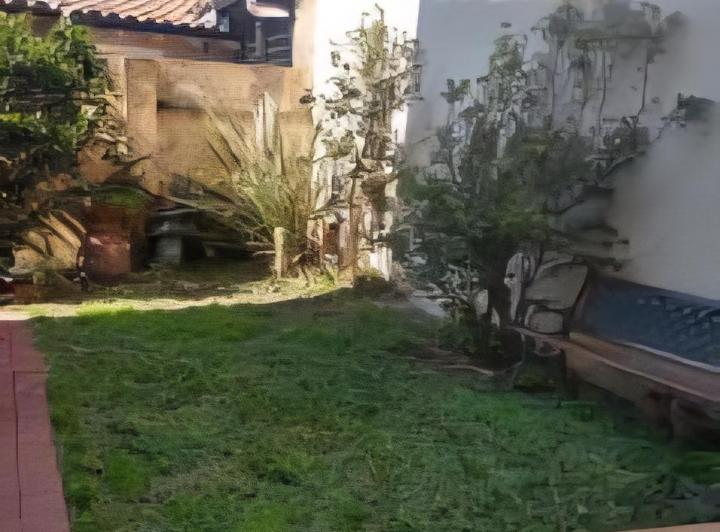 Casa · 320m² · 7 Ambientes · 2 Cocheras